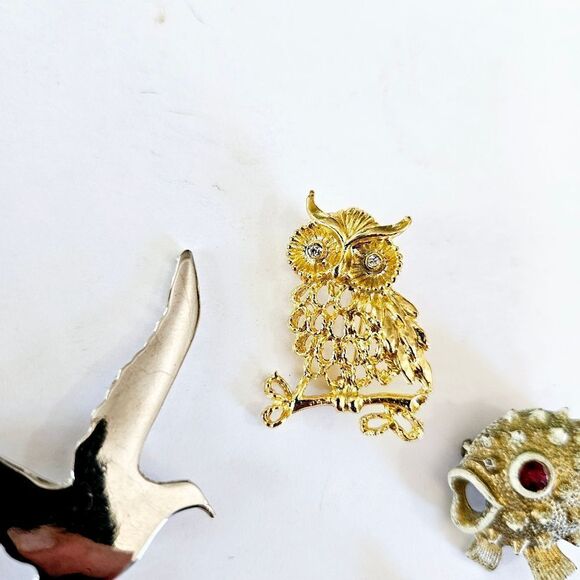Vintage Lot of Five Figural Brooch Pins Owl Puffer Fish Starfish Seagull Lizard - Picture 4 of 8